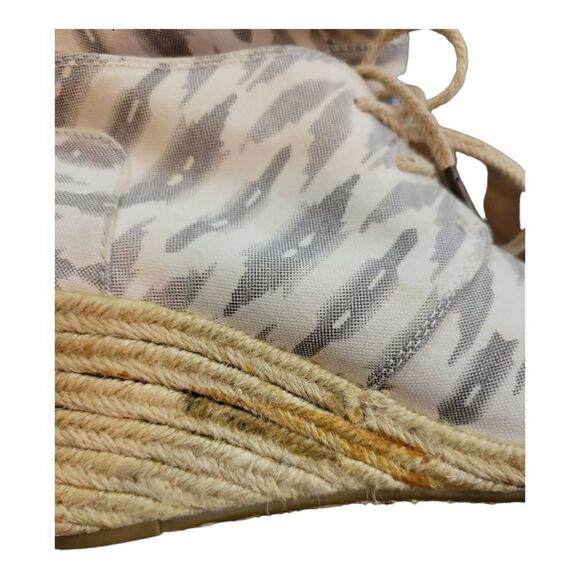 TOMS Grey Ikat Design Espadrille Wedges Size 6.5 - Picture 5 of 9